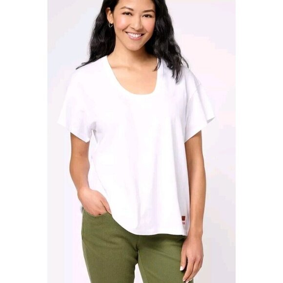 Peace Love World The Greatest U-Neck Tee White,Large - Picture 1 of 1